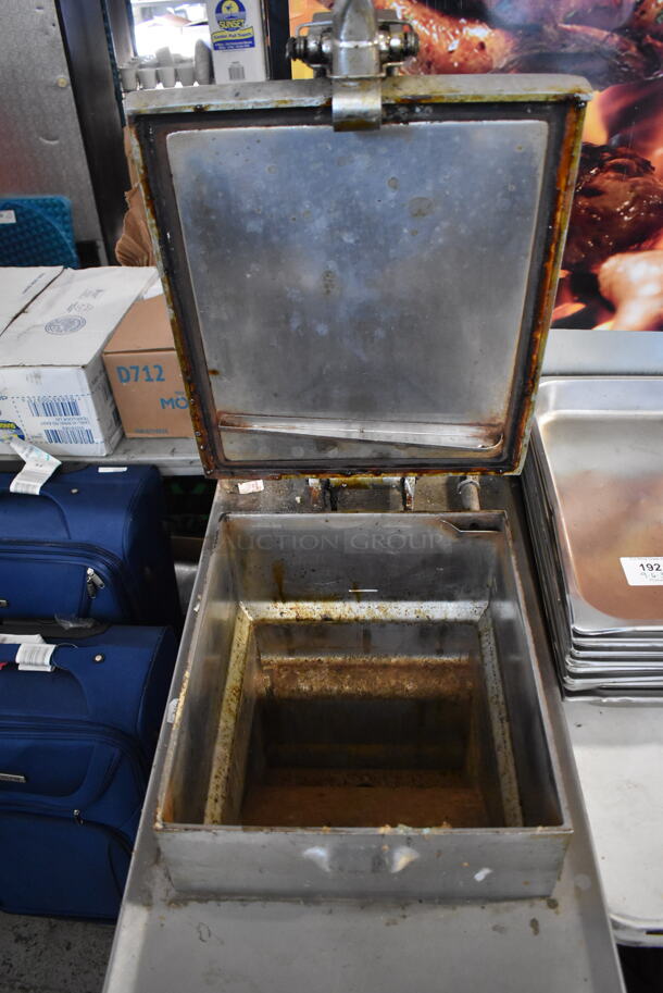 Henny Penny 600 Stainless Steel Commercial Floor Style Natural Gas Pressure Fryer on Commercial Casters. 80,000 BTU. 18x40x48 - Image 10 of 10