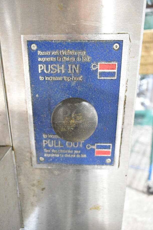 2019 Bakers Pride FC-516 Metal Commercial Natural Gas Powered Il Forno Pizza Oven on Metal Legs. 140,000 BTU.  - Image 7 of 10