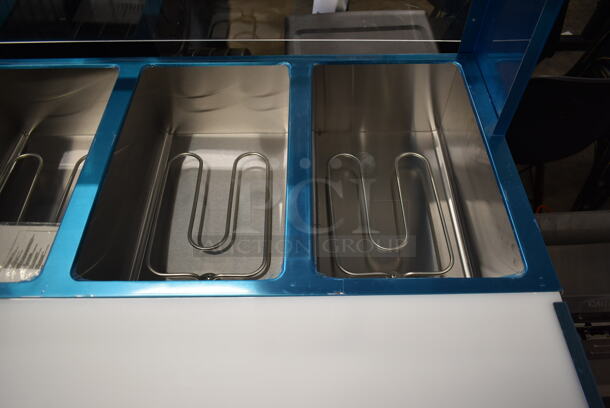 BRAND NEW SCRATCH AND DENT! Avantco 17STE5S Stainless Steel Commercial Floor Style Electric Powered 5 Bay Steam Table w/ Sneeze Guard and Under Shelf. 208/240 Volts, 1 Phase.  - Image 2 of 6