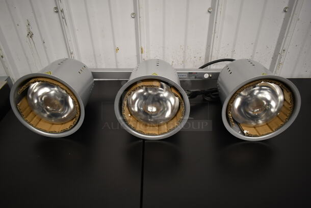 BRAND NEW SCRATCH AND DENT! ServIt 423BLS3 Metal Suspension Bar 3 Bulb Heat Lamp. 120 Volts, 1 Phase. Tested and Working! - Image 3 of 4