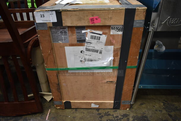 BRAND NEW SCRATCH AND DENT! Estella 348EDS12D Stainless Steel Commercial Countertop 12" Double Pass Dough Sheeter. Stock Picture Used as Gallery. 120 Volts, 1 Phase. Tested and Working! - Image 4 of 10