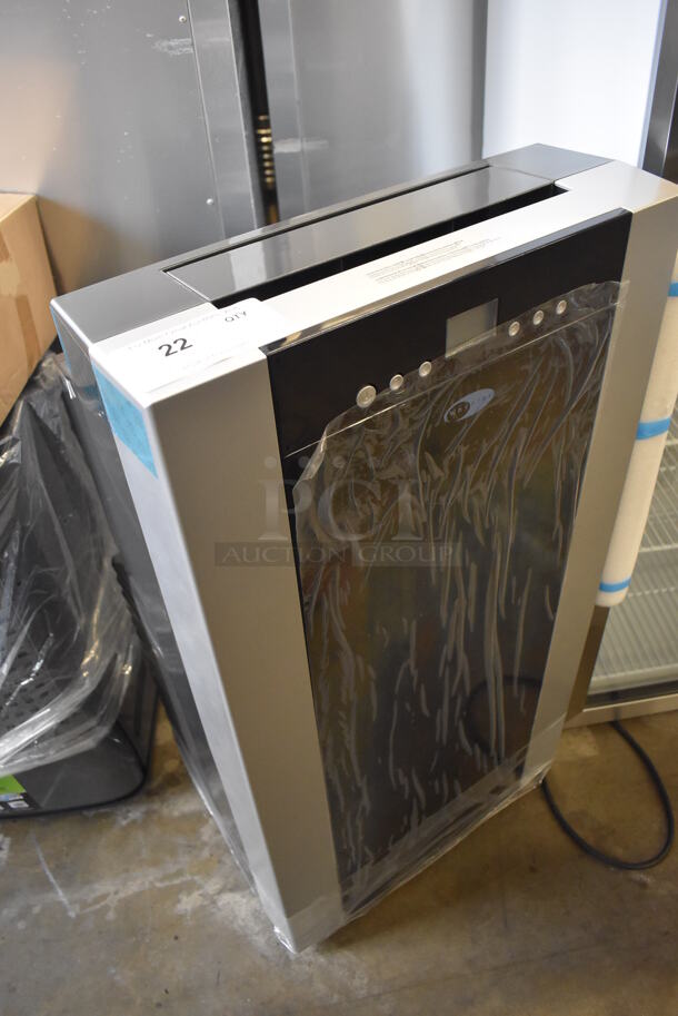 BRAND NEW SCRATCH AND DENT! Whynter ARC-14S Metal Portable Air Conditioner on Casters. 115 Volts, 1 Phase. 19x11x36. Tested and Working! - Image 5 of 9