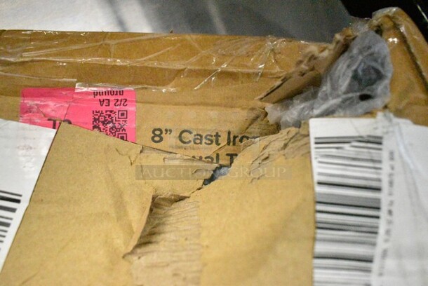 3 BRAND NEW SCRATCH AND DENT! Various Items Including 176CPPFFC Choice Short Free Flow Clear Liquor Pourer with Collar - 12/Pack, 26720301 Acopa 4 3/4" Steak Knife with Jumbo Black Bakelite Handle - 12/Pack, 8" Cast Iron Unit. 3 Times Your Bid!  - Image 5 of 5