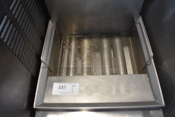 Cecilware Model GF-28 Stainless Steel Commercial Countertop Natural Gas Powered Deep Fat Fryer. 18x24x25 - Image 4 of 6