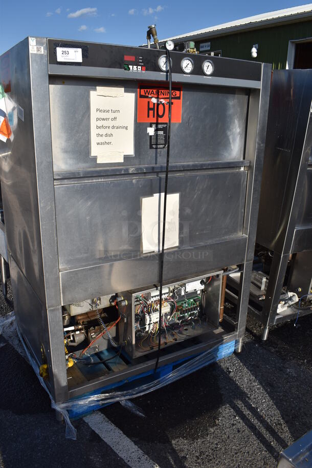 Douglas SD-20-IREL Stainless Steel Commercial Natural Gas Powered Pot and Pan Washer. 480 Volts, 3 Phase. 50x36x71 - Image 3 of 9