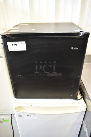 Haier HC17SF10RB Mini Cooler. 115 Volts, 1 Phase. Tested and Working!