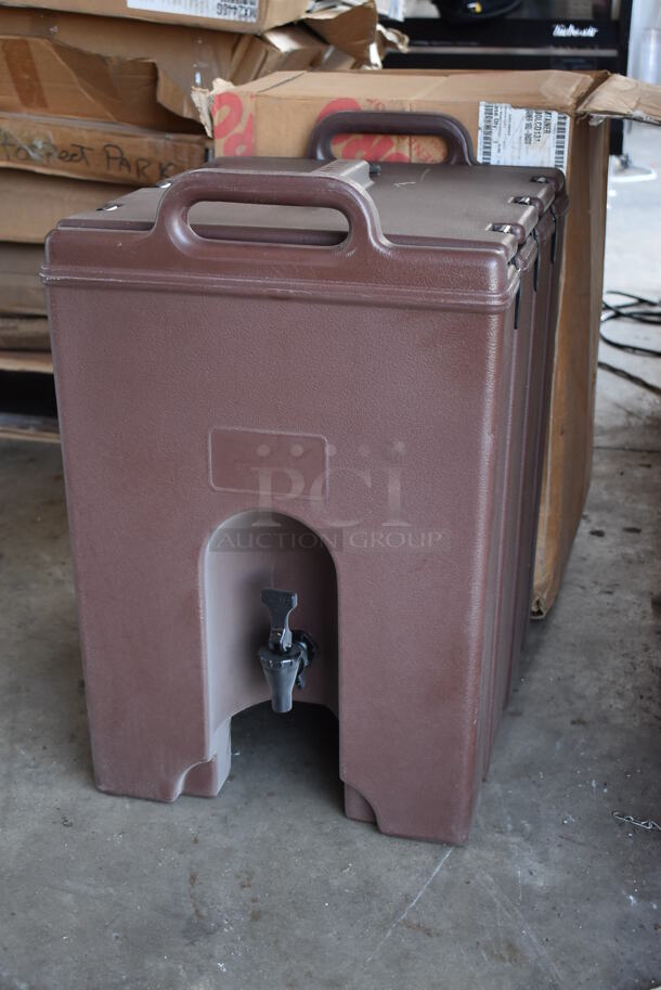 BRAND NEW IN BOX! Cambro 1000LCD Brown Poly Insulated Drink Holder Dispenser. 26x26x24 - Image 6 of 10