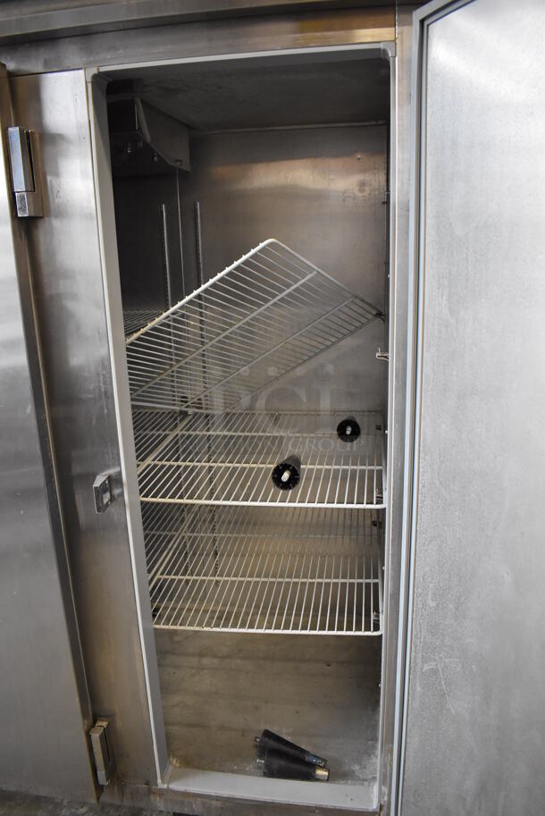 Continental 3F-R Stainless Steel Commercial 3 Door Reach In Freezer w/ Racks. Does Not Have Compressor. Goes GREAT w/ Lot 378! 115 Volts, 1 Phase. 78x36x78 - Image 4 of 8