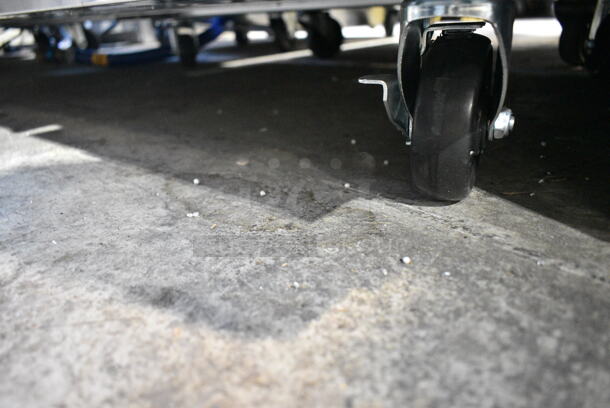 BRAND NEW SCRATCH AND DENT! 2024 Avantco 178APT71HC Stainless Steel Commercial Sandwich Salad Prep Table Bain Marie Mega Top on Commercial Casters. 115 Volts, 1 Phase. Tested and Working! - Image 7 of 11