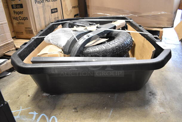 BRAND NEW SCRATCH AND DENT! Gorilla Carts GCG-12 1,600 lb. Heavy-Duty Poly Yard Dump Cart - Image 4 of 6