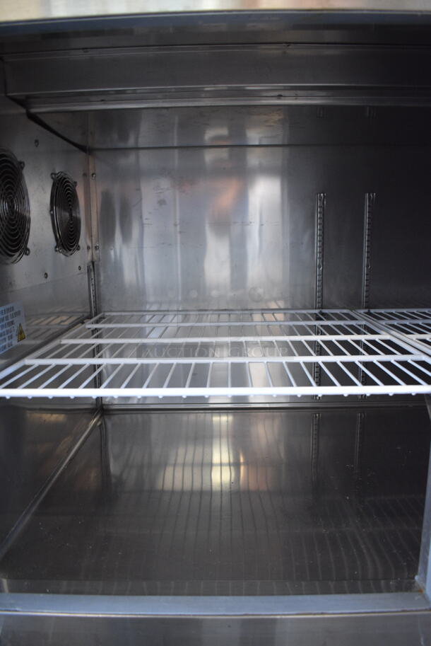 Avantco 178PICL3HC Stainless Steel Commercial Pizza Prep Table Bain Marie Mega Top w/ Over Sized Cutting Board on Commercial Casters. 115 Volts, 1 Phase. Tested and Working! - Image 7 of 8