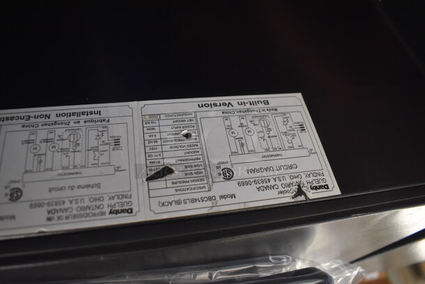 BRAND NEW SCRATCH AND DENT! Silhouette DBC514BLS Stainless Steel Mini Single Door Reach In Wine Chiller Cooler Merchandiser. 115 Volts, 1 Phase. 24x24x35. Tested and Working! - Image 8 of 9