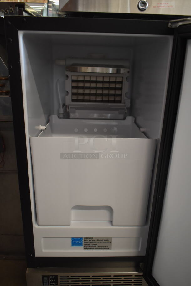 BRAND NEW SCRATCH AND DENT! Whynter UIM-502SS Built-in or Freestanding Ice Maker 50lb Capacity Clear Cube. 115 Volts, 1 Phase. Tested and Working! - Image 4 of 9