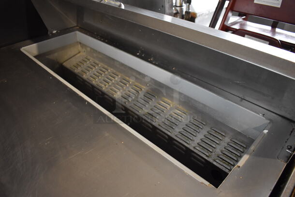 Continental SW48-12 Stainless Steel Commercial Sandwich Salad Prep Table Bain Marie Mega Top on Commercial Casters. 115 Volts, 1 Phase. 48x31x42. Tested and Working! - Image 4 of 7