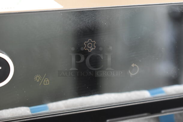 BRAND NEW SCRATCH AND DENT! Whynter TSO-488GB Grande 40 Quart Capacity Counter-Top Multi-Function Intelligent Convection Steam Oven Air Fryer. 120 Volts, 1 Phase. Tested and Working! - Image 3 of 7