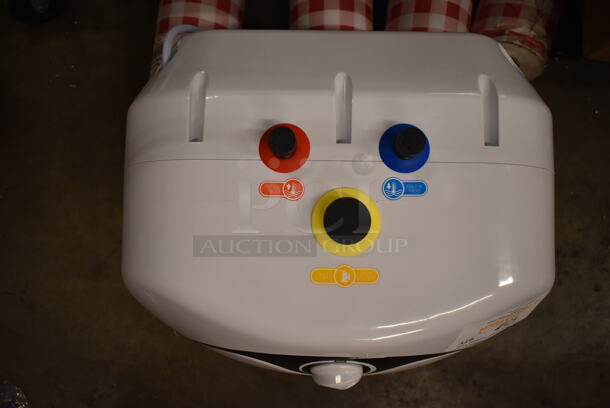BRAND NEW SCRATCH AND DENT! Eccotemp EM-7.0 7 Gallon Electric Indoor Mini-Tank Water Heater. 110/120 Volts, 1 Phase. - Image 7 of 8
