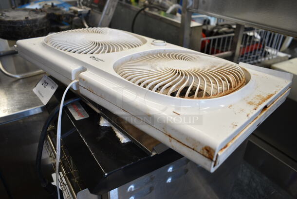 Comfort Zone CZ329WTTG Window Fan. 120 Volts, 1 Phase. Tested and Working! - Image 2 of 6