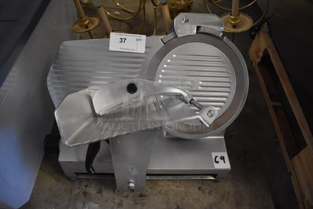 Avantco SLR5312 Stainless Steel Commercial Countertop Meat Slicer w/ Blade Sharpener. 120 Volts, 1 Phase. Tested and Working! - Image 1 of 5