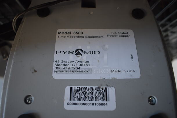 Pyramid 3500 Countertop Time Clock. 6.5x7x6.5 - Image 4 of 4