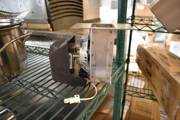BRAND NEW SCRATCH AND DENT! NJK7823535-2 Unit.  - Image 4 of 5