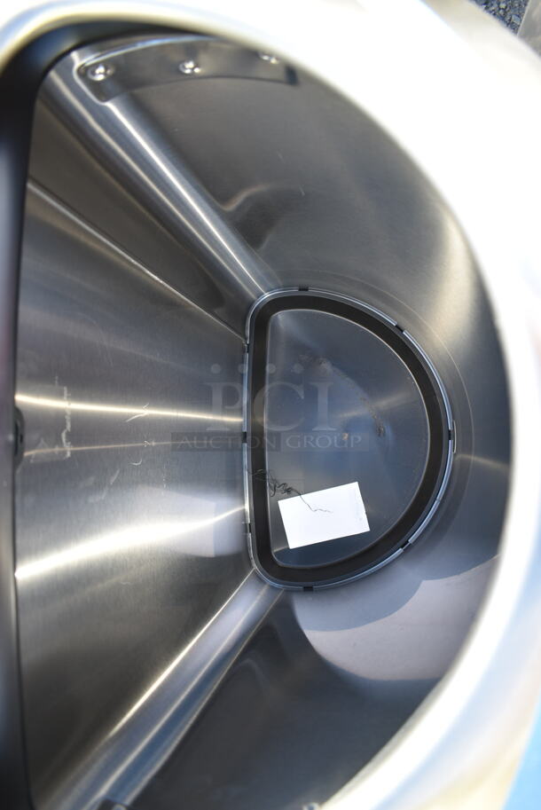2 BRAND NEW SCRATCH AND DENT! Stainless Steel Trash Cans Including 6902147582 Rubbermaid Refine 2147582 21 Gallon Stainless Steel Half Round Waste Container. 2 Times Your Bid! - Image 4 of 7