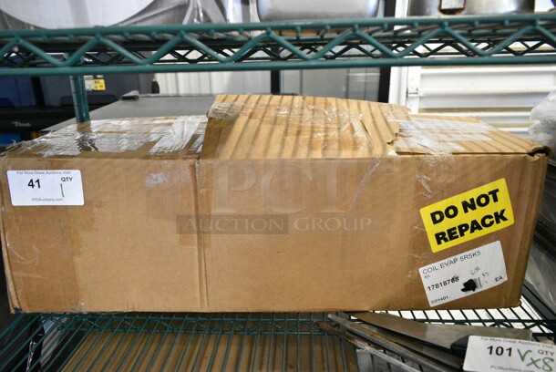 BRAND NEW SCRATCH AND DENT! Avantco 17818768 Evaporator Coil for SS-UC-36R and SS-UC-36F Series - Image 2 of 3