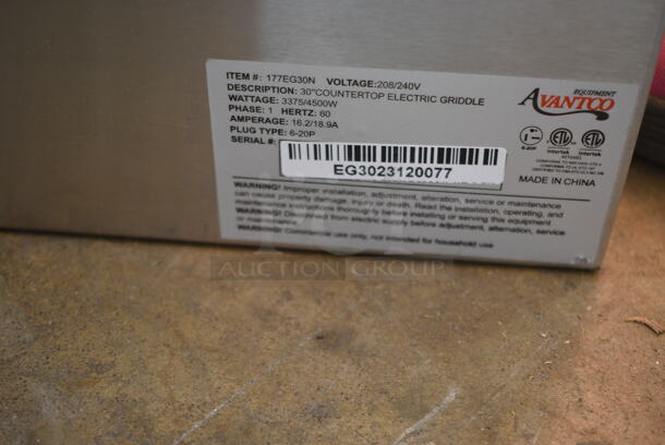 BRAND NEW SCRATCH AND DENT! Avantco 177EG30N Stainless Steel Commercial Countertop Electric Powered Flat Top Griddle. 208/240 Volts, 1 Phase.  - Image 5 of 5