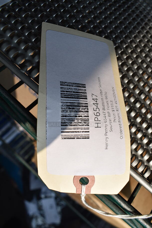 2 BRAND NEW SCRATCH AND DENT! Items; HP65447 Henny Penny 65447 Bottom Filter Screen, HP35328 Imperial 35328 Burner Head. 2 Times Your Bid! - Image 3 of 4