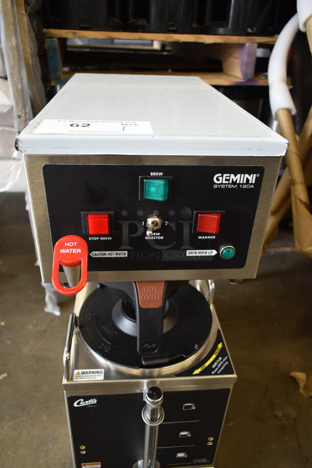 BRAND NEW SCRATCH AND DENT! Curtis GEM-120A-10 Gemini Stainless Steel Commercial Countertop Analog Satellite Coffee Brewer w/ Hot Water Dispenser, Satellite Server and Poly Brew Basket. 120 Volts, 1 Phase.  - Image 4 of 6