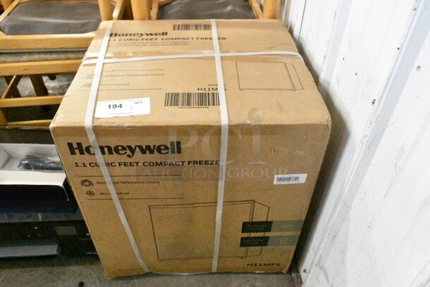BRAND NEW! Honeywell H11MFS Mini Freezer. Tested and Working! - Image 2 of 3