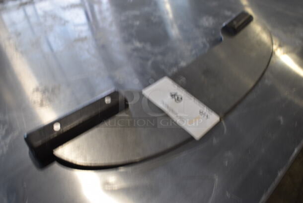 Stainless Steel Rocking Dough Cutter. 20x1x5 - Image 2 of 4