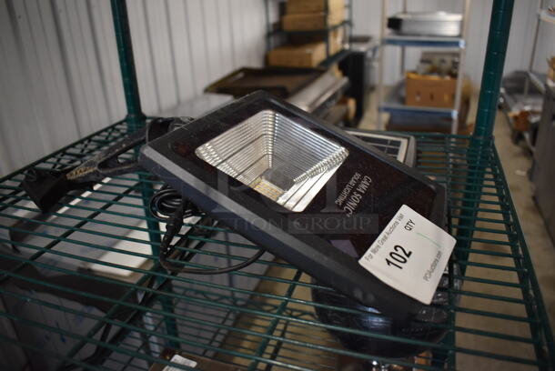 Gama Sonic Solar Light. 8x9x17 - Image 4 of 4