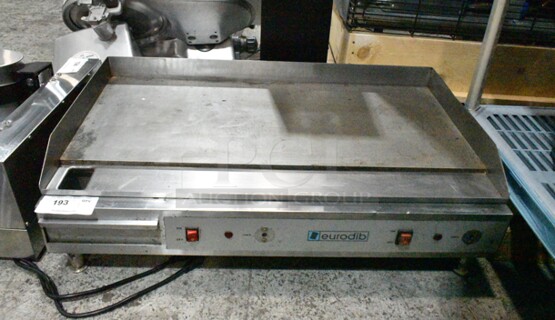 Eurodib SFE04910-240 Stainless Steel Commercial Countertop Electric Powered Flat Top Griddle. 240 Volts, 1 Phase. 