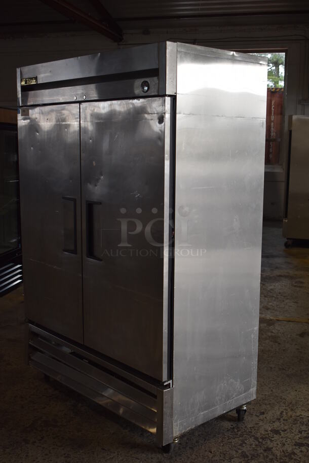 2013 True T-49F ENERGY STAR Stainless Steel Commercial 2 Door Reach In Freezer w/ Poly Coated Racks. 115 Volts, 1 Phase. Tested and Working! - Image 3 of 7