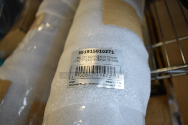2 BRAND NEW SCRATCH AND DENT! Cooking Performance Group 351915010271 32" Conveyor Chain for Conveyor Ovens with 32" Belts. 2 Times Your Bid!  - Image 4 of 4