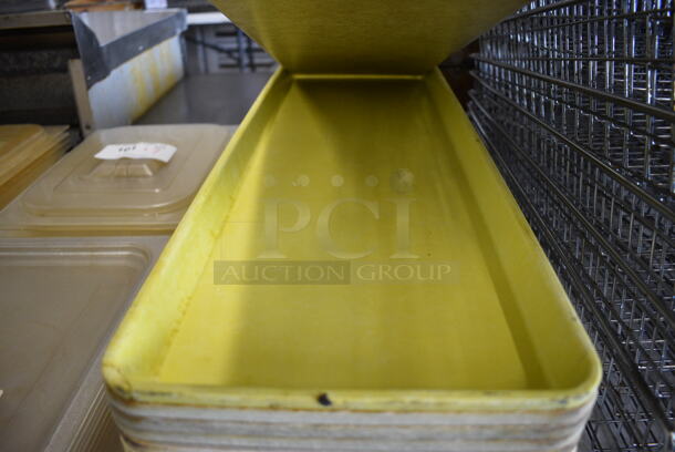 24 Poly Long Trays w/ Clear Dome Cover. 10x27x5, 9x26x1. 24 Times Your Bid! - Image 4 of 4
