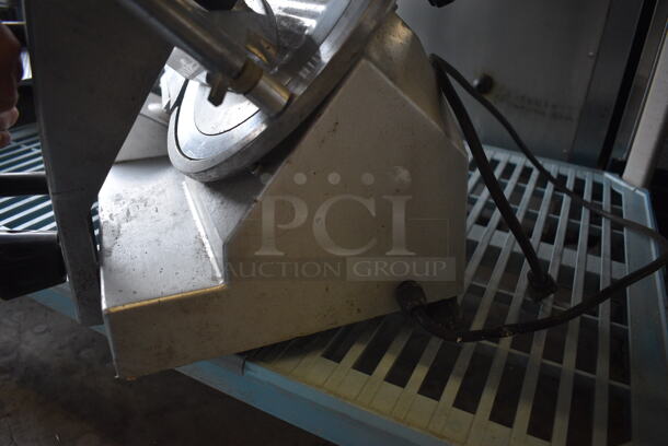 Metal Commercial Countertop Meat Slicer. 115 Volts, 1 Phase. 21x17x16. Tested and Working! - Image 5 of 6