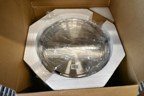 BRAND NEW IN BOX! Vollrath 741101D Mirage 11 Qt. Silver Drop-In Induction Rethermalizer. 120 Volts, 1 Phase.  - Image 2 of 4
