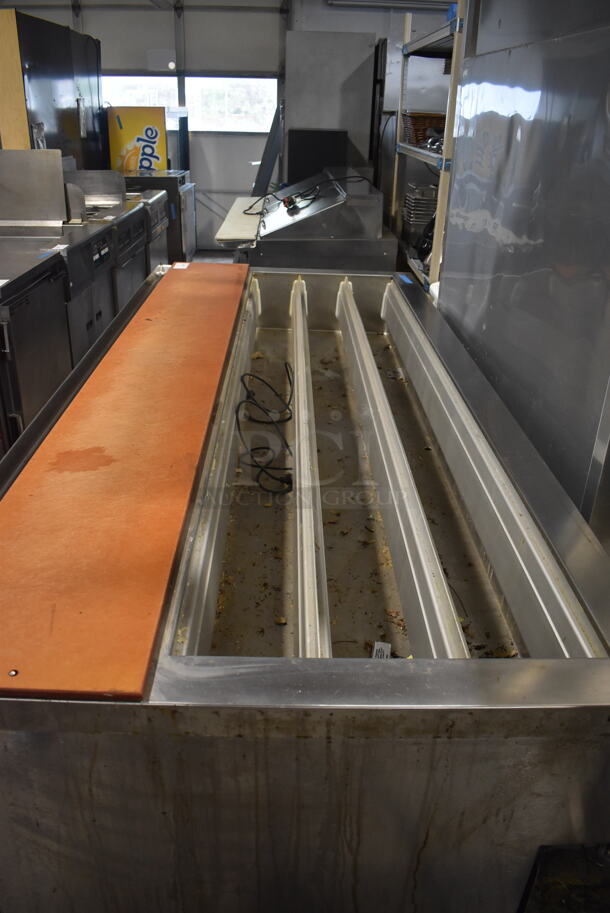 Kairak KBP-915 Sandwich Prep Table With 3 Door Refrigerated Base and Polycoated Racks on Commercial Casters. 115V. Can't Test Due To Cut Cord - Image 4 of 8