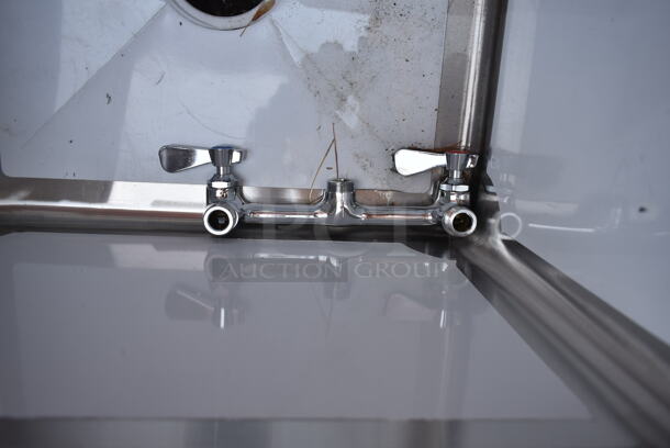 BRAND NEW SCRATCH AND DENT! Steelton 522CS11818R 38 3/4" 18-Gauge Stainless Steel One Compartment Commercial Sink with Right Drainboard - 18" x 18" x 12" Bowl. No Legs.  - Image 5 of 7
