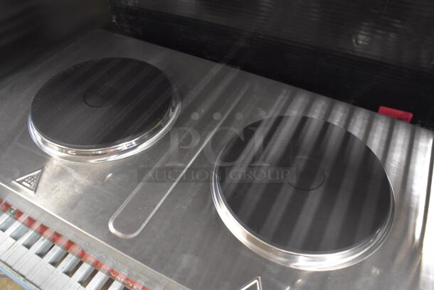 LIKE NEW! Avantco 177EB202SBSA Stainless Steel Countertop Double Burner Solid Top Portable Electric Hot Plate Range. Unit Has Only Been Used a Few Times! 120 Volts, 1 Phase. 23x13x6. Tested and Working! - Image 3 of 7