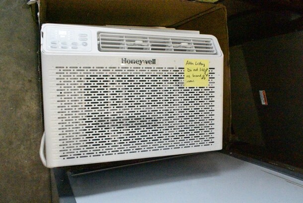 Honeywell Window Mount Air Conditioner. Tested and Working! - Image 3 of 3