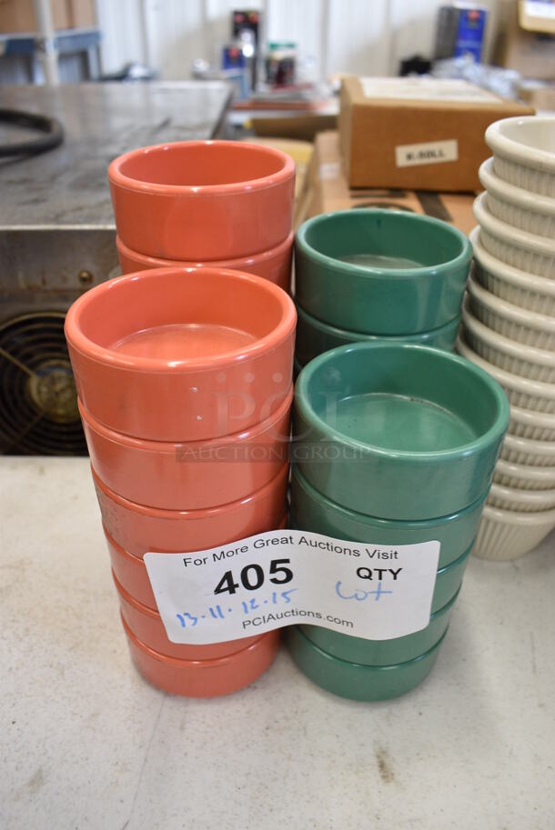 ALL ONE MONEY! Lot of 51 Various Poly Cups; 13 Orange, 11 Green, 12 White and 15 Black. Includes 3x3x1.5 - Image 3 of 3