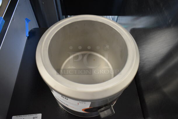 BRAND NEW SCRATCH AND DENT! 2024 Nemco 6100A Stainless Steel 7 Qt. Countertop Warmer. No Insert/Lid/Ladle. 120 Volts, 1 Phase. Tested and Working! - Image 3 of 6