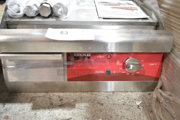 BRAND NEW SCRATCH AND DENT! Avantco 177EG16N Stainless Steel Commercial 16" Electric Countertop Griddle. 120 Volts, 1 Phase.  - Image 6 of 7