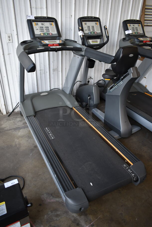 Matrix Ultimate Deck Commercial Floor Style Treadmill. Tested and Working!
