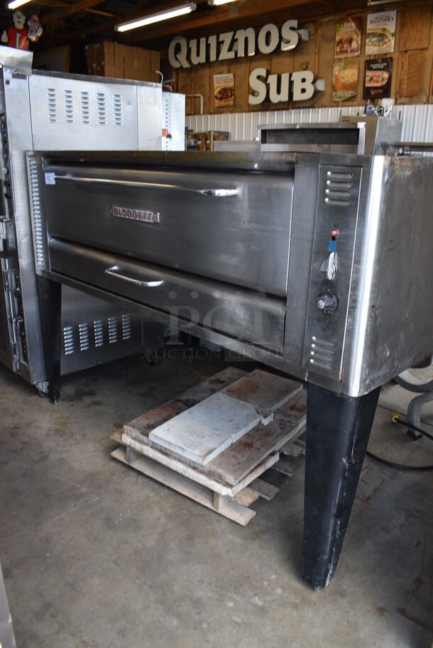 Blodgett 1060B Stainless Steel Commercial Propane Gas Powered Single Deck Pizza Oven w/ Cooking Stones on Metal Legs. 78x45x63