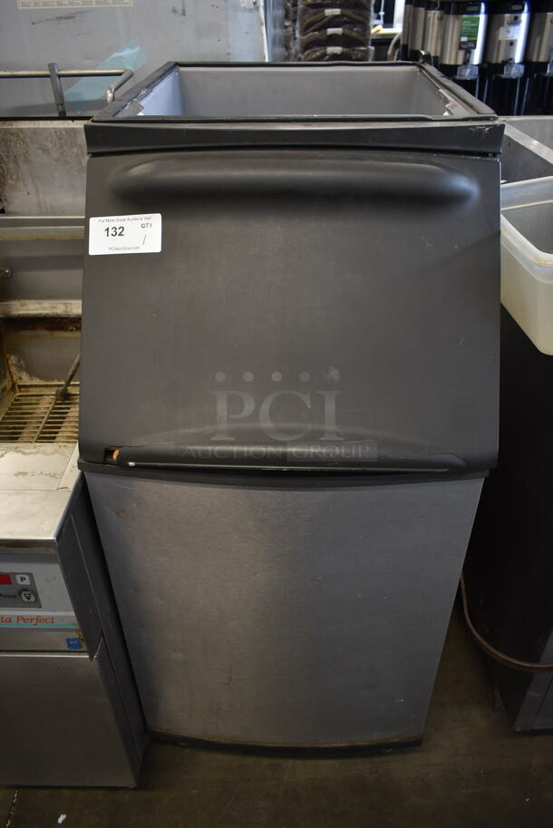 Metal Commercial Ice Bin w/ Poly Flap Lid.  - Image 1 of 5