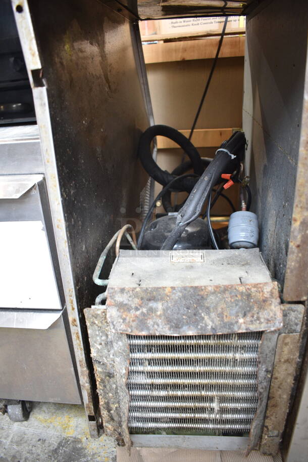 Randell 9235-32-7 Stainless Steel Commercial 2 Door Work Top Cooler w/ Back Splash. 115 Volts, 1 Phase. Tested and Working! - Image 3 of 6