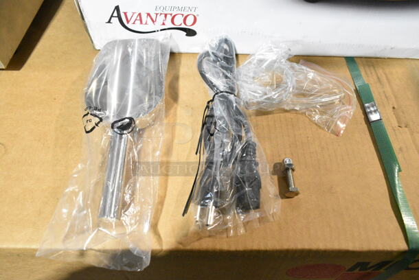 BRAND NEW SCRATCH AND DENT! Carnival King 382SCM250 Sno Cone Ice Machine. 120 Volts, 1 Phase. Tested and Working!  - Image 4 of 9